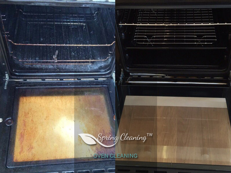 Kitchen oven cleaned by Spring Cleaning TW